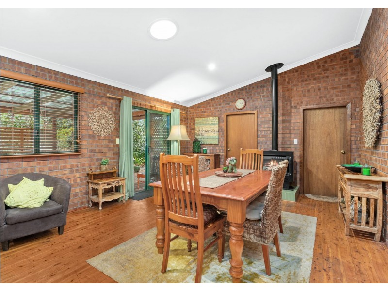 11 Oakview Drive, Hallidays Point NSW 2430