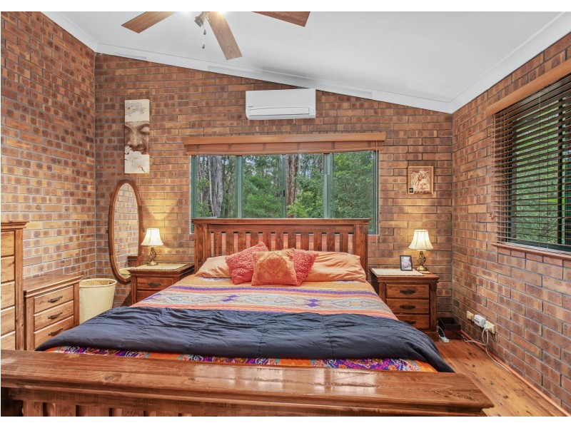 11 Oakview Drive, Hallidays Point NSW 2430