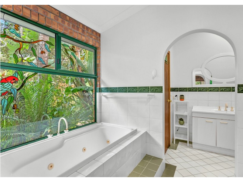 11 Oakview Drive, Hallidays Point NSW 2430