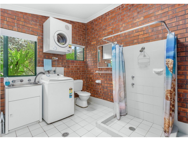 11 Oakview Drive, Hallidays Point NSW 2430