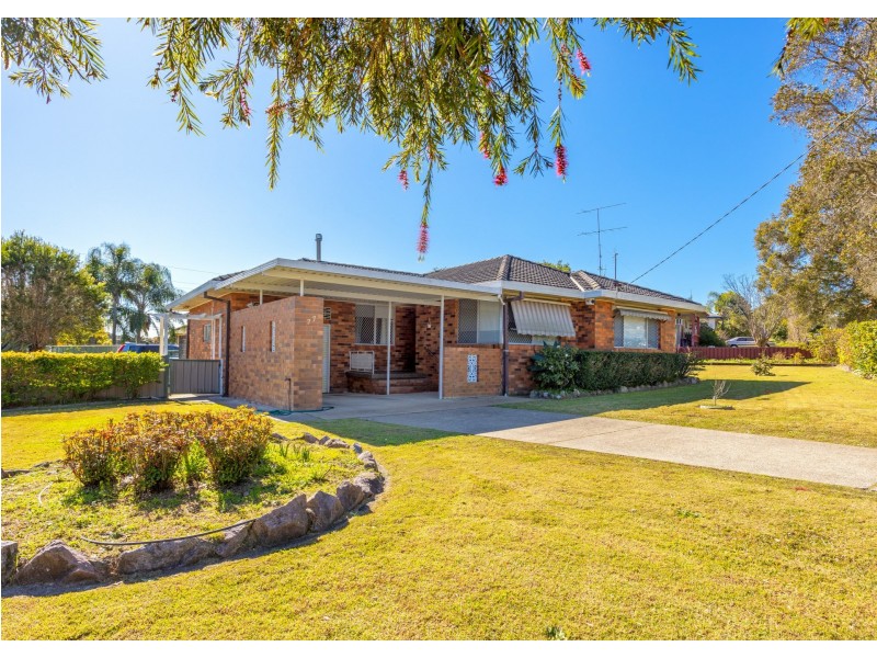 27 Hooke Street, Taree NSW 2430