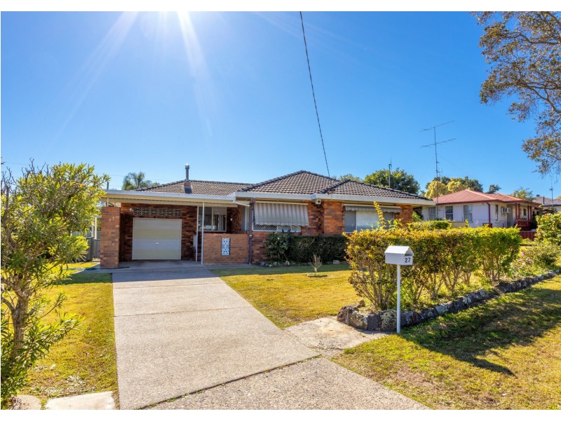 27 Hooke Street, Taree NSW 2430