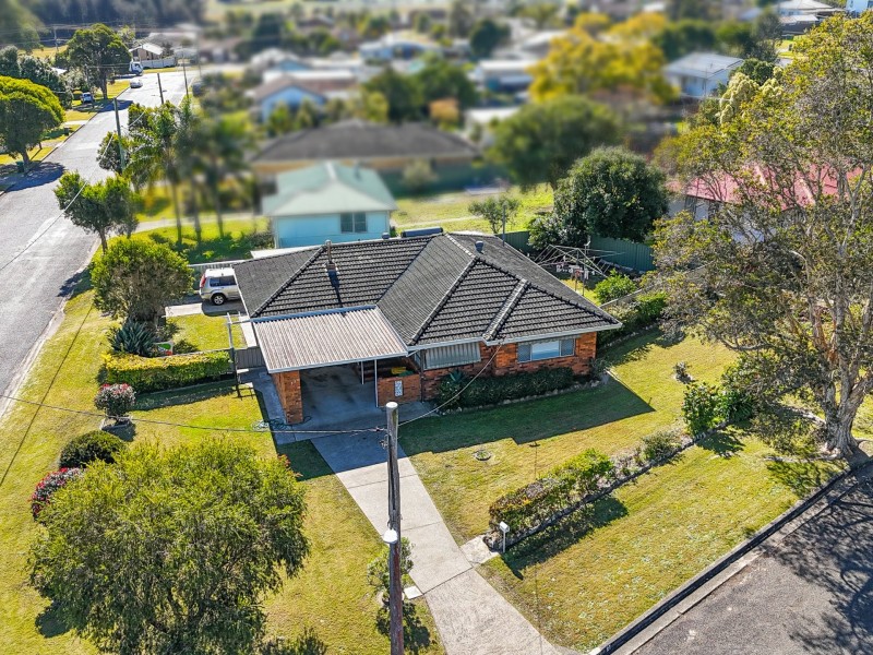27 Hooke Street, Taree NSW 2430
