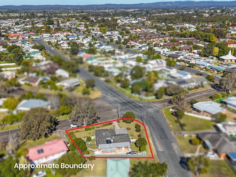 27 Hooke Street, Taree NSW 2430