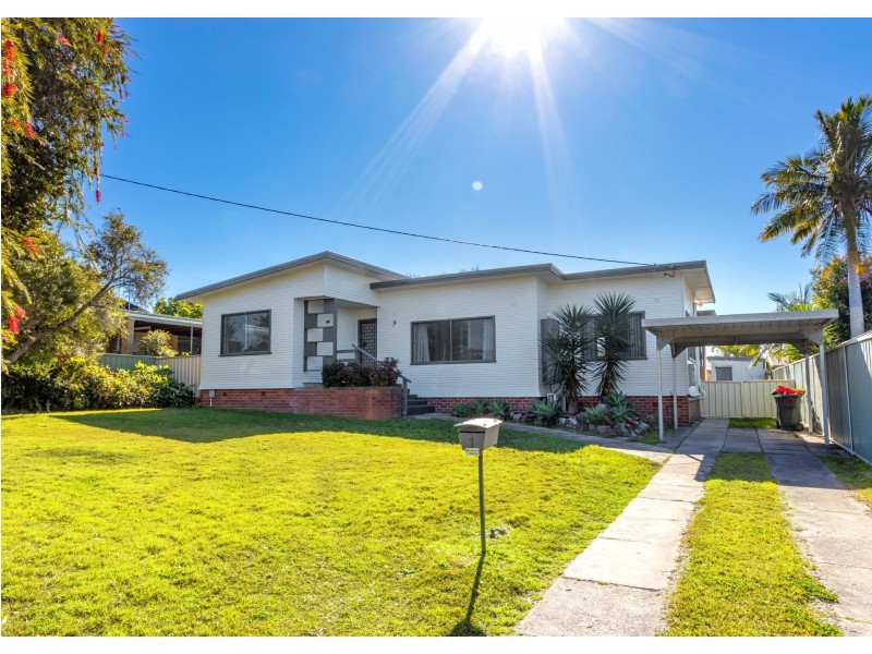 1 Maiden Avenue, Taree NSW 2430
