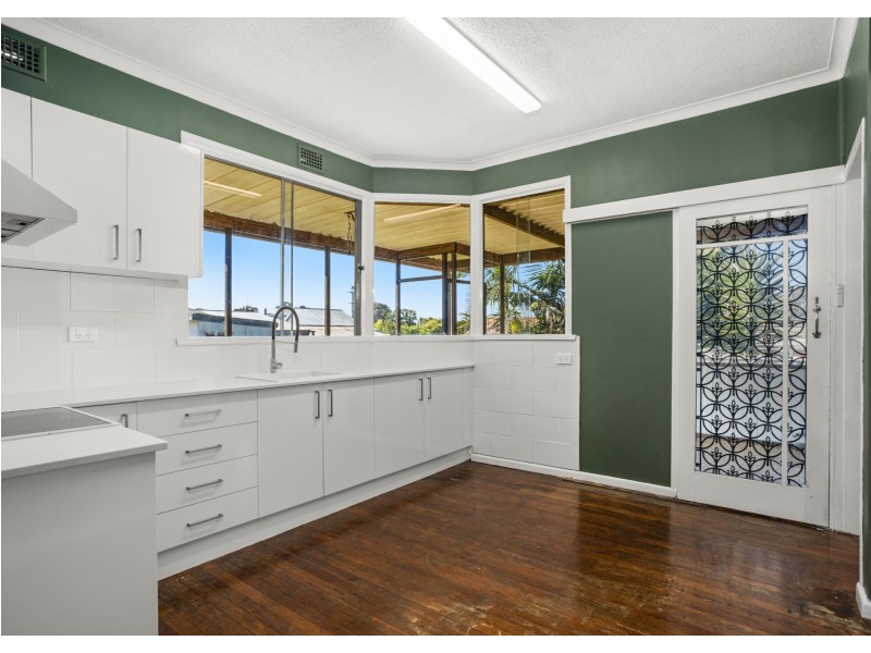 1 Maiden Avenue, Taree NSW 2430