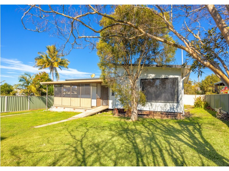 1 Maiden Avenue, Taree NSW 2430