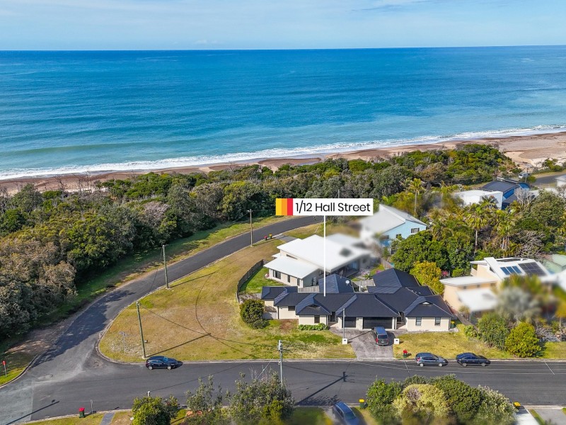 1/12 Hall Street, Old Bar NSW 2430