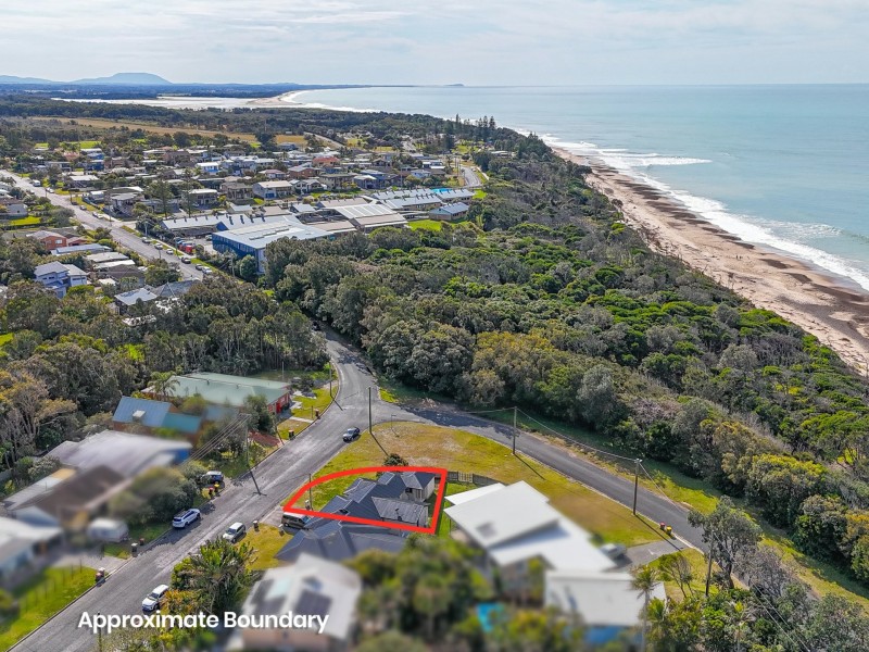 1/12 Hall Street, Old Bar NSW 2430