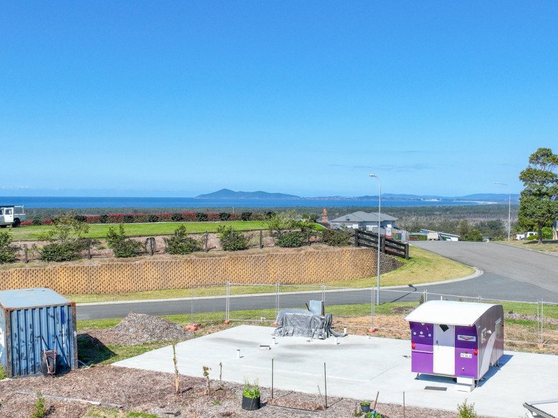 2 Creekline Crescent, Tallwoods Village NSW 2430