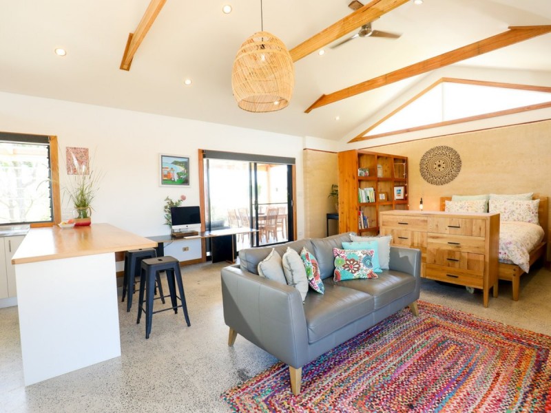 2 Creekline Crescent, Tallwoods Village NSW 2430