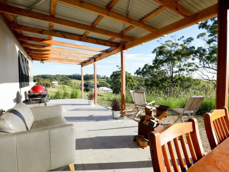 2 Creekline Crescent, Tallwoods Village NSW 2430