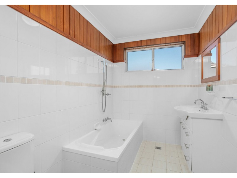 20 Apollo Close, Taree NSW 2430