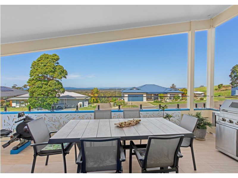 8 Eastern Valley Way, Tallwoods Village NSW 2430