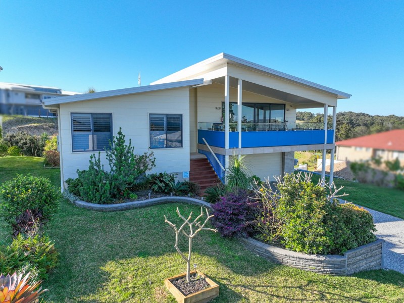 8 Eastern Valley Way, Tallwoods Village NSW 2430