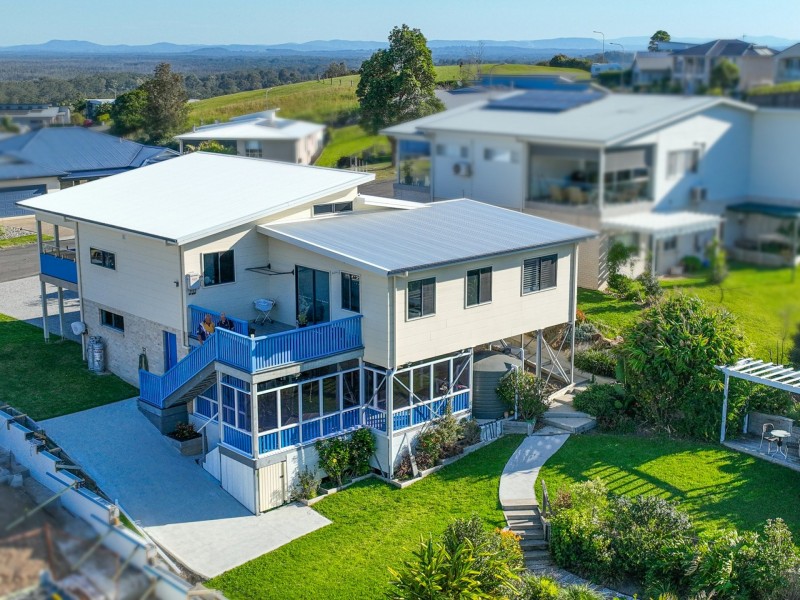 8 Eastern Valley Way, Tallwoods Village NSW 2430