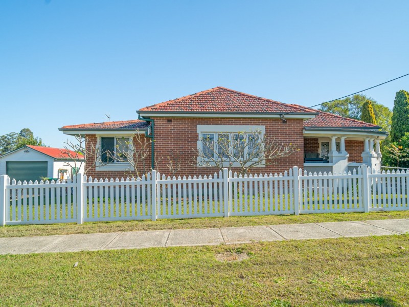 22 Commerce Street, Taree NSW 2430