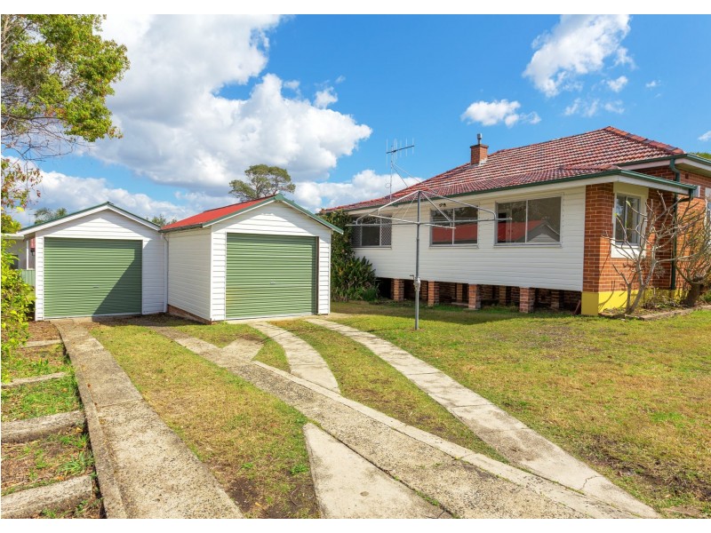 22 Commerce Street, Taree NSW 2430