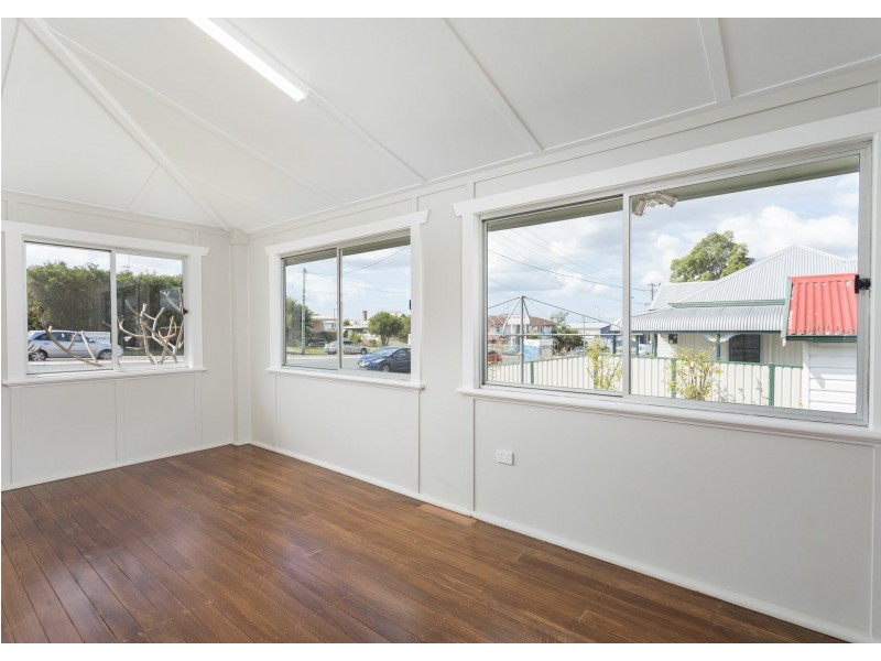 22 Commerce Street, Taree NSW 2430