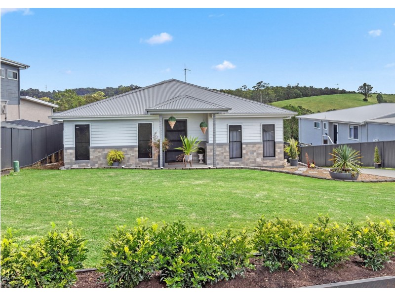30 Eastern Valley Way, Tallwoods Village NSW 2430