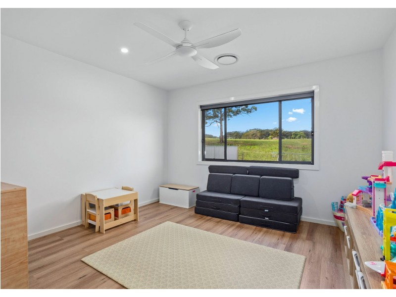 25 Bangalow Road, Coopernook NSW 2426