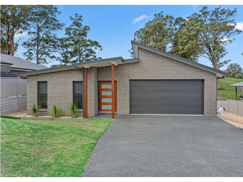 25 Bangalow Road, Coopernook NSW 2426