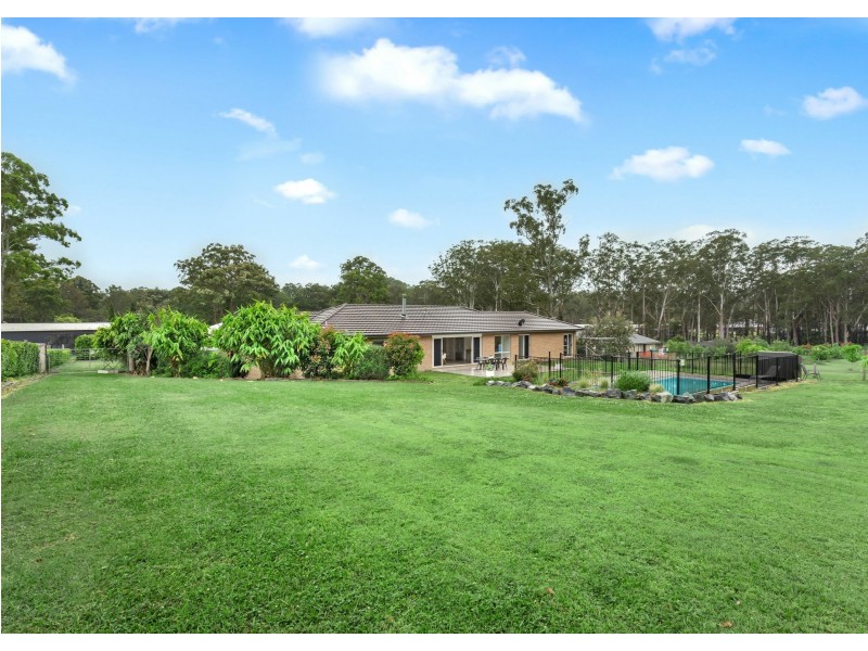 12 Brumby Close, Hallidays Point NSW 2430
