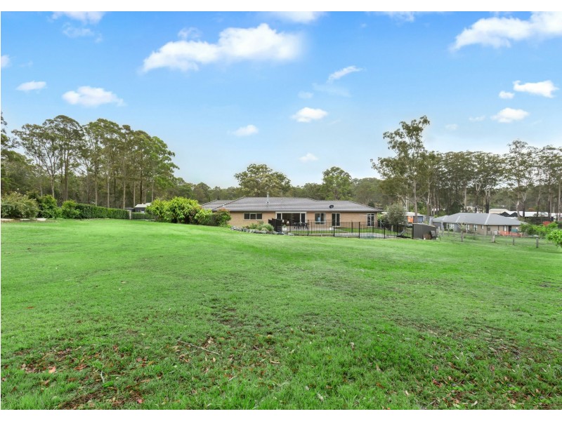 12 Brumby Close, Hallidays Point NSW 2430