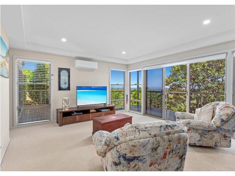 12 Augusta Point, Tallwoods Village NSW 2430