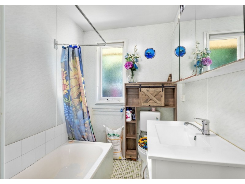 19 Valerie Street, Taree NSW 2430