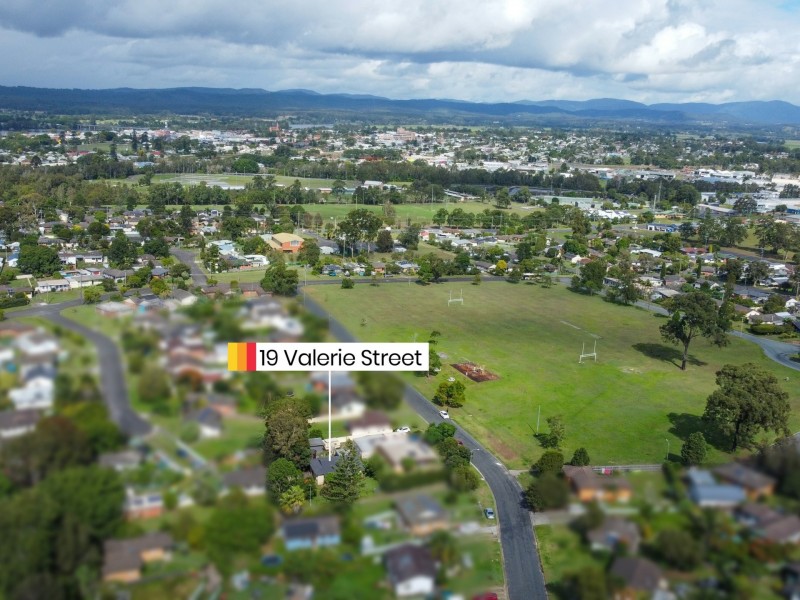 19 Valerie Street, Taree NSW 2430