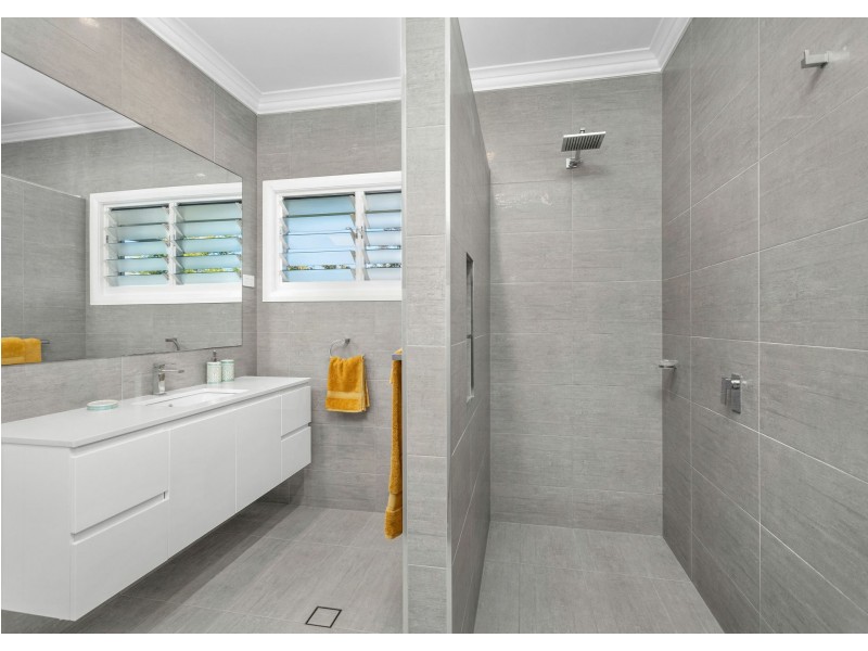 25 Headland Drive, Hallidays Point NSW 2430