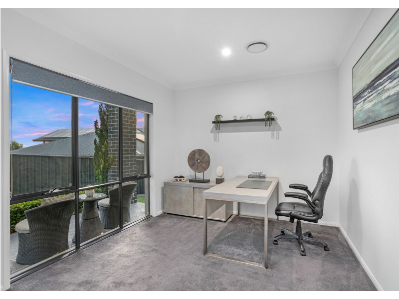 11 Augusta Point, Tallwoods Village NSW 2430