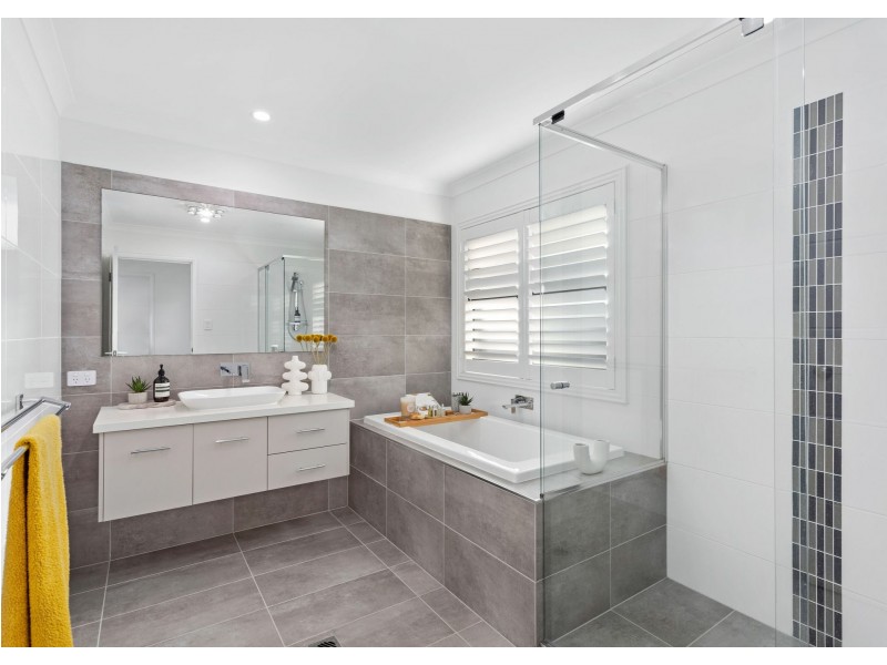 11 Augusta Point, Tallwoods Village NSW 2430