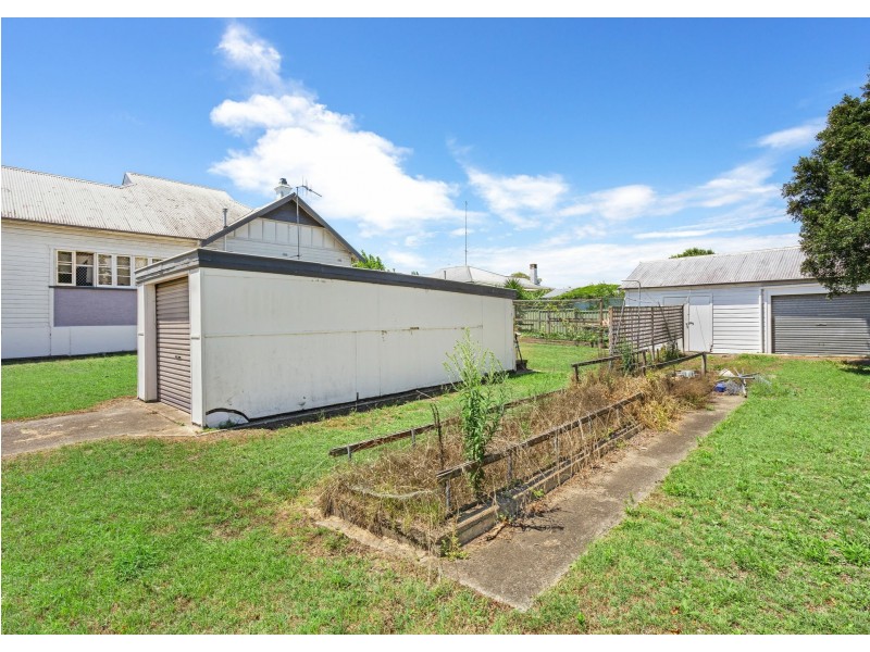 22 Nicoll Street, Taree NSW 2430