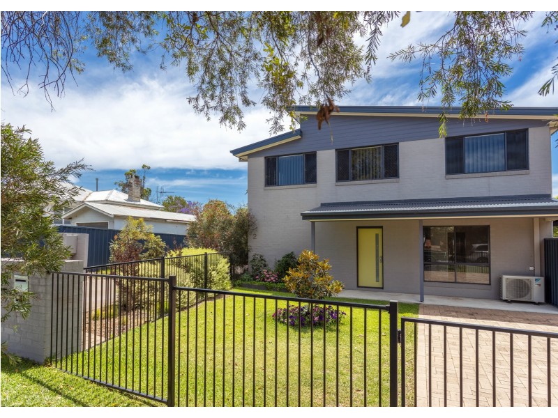 2/2 Short Street, Taree NSW 2430