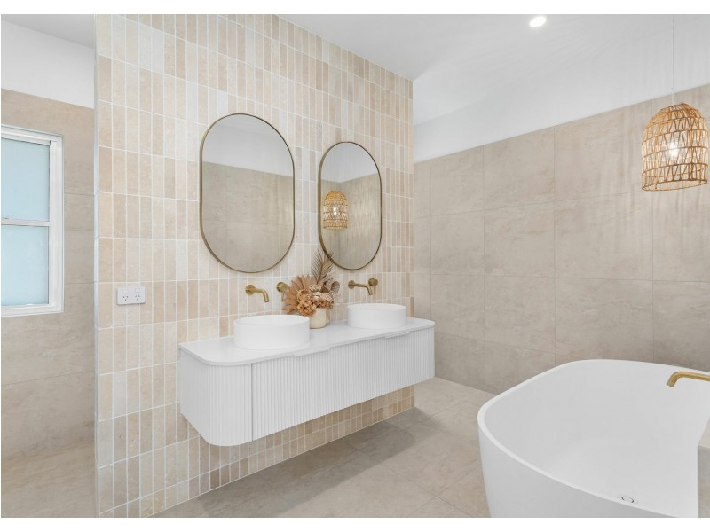 16a Pacific View Drive, Hallidays Point NSW 2430