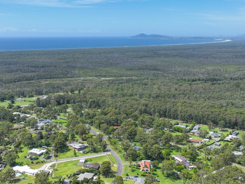 16a Pacific View Drive, Hallidays Point NSW 2430