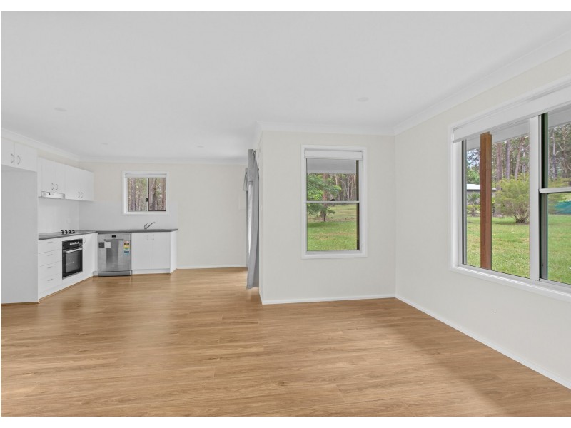 411 Blackhead Road, Hallidays Point NSW 2430