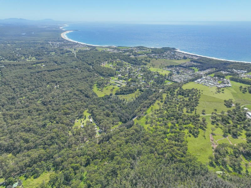 411 Blackhead Road, Hallidays Point NSW 2430