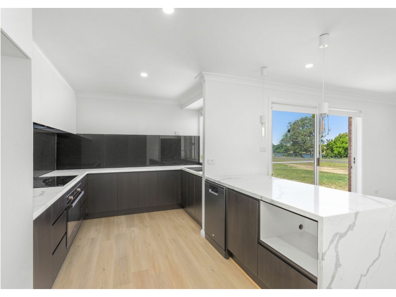 1 Ochiltree Place, Taree NSW 2430