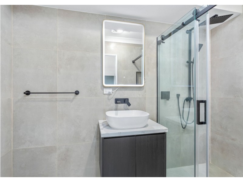 1 Ochiltree Place, Taree NSW 2430