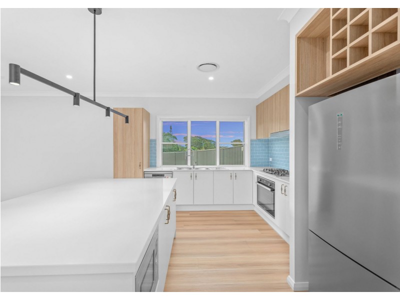 8 Lace Court, Diamond Beach NSW 2430