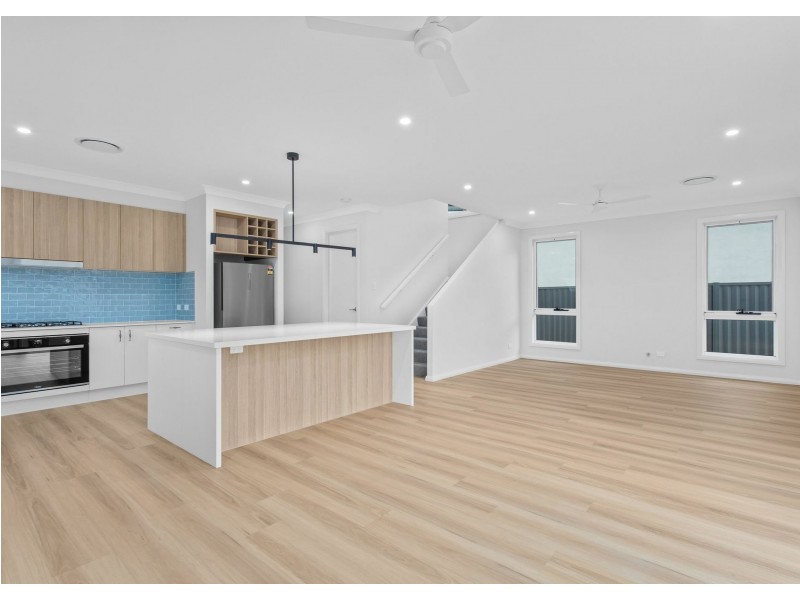 8 Lace Court, Diamond Beach NSW 2430