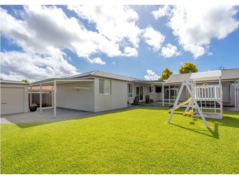 19 Petken Drive, Taree NSW 2430