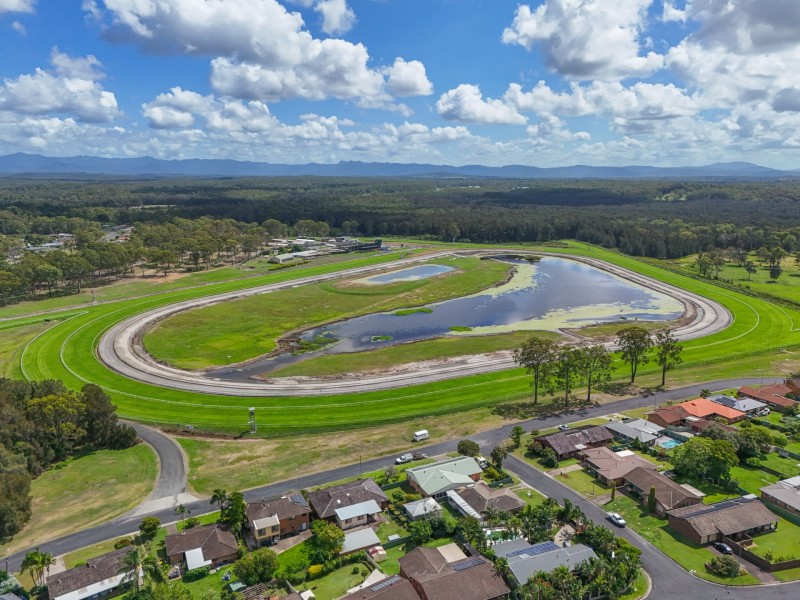 2 Sundara Close, Taree NSW 2430