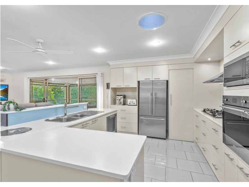 4 The Boulevard, Tallwoods Village NSW 2430