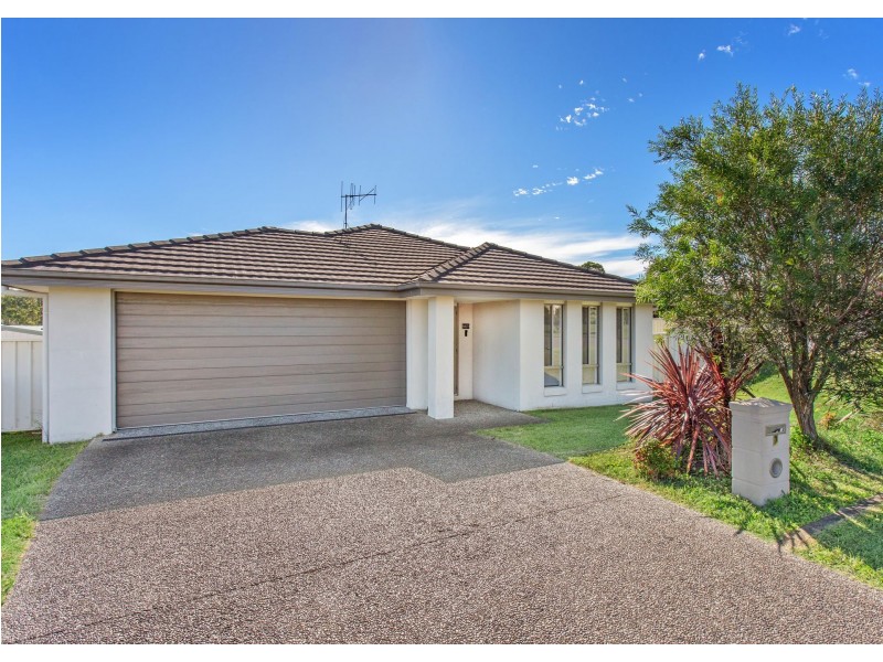 1 Pyrus Drive, Taree NSW 2430