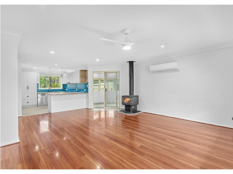 10 Robusta Parade, Taree NSW 2430