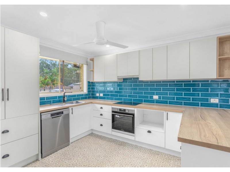 10 Robusta Parade, Taree NSW 2430